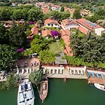 Midas Guest house