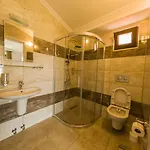 Midas Guest house