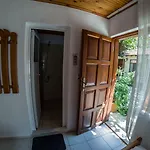 Casa de hóspedes Midas