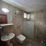 Midas Guest house 3*